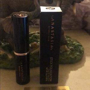 Anastasia Beverly Hills Stick Foundation